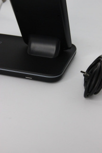 Беспроводное зарядное устройство 3 в 1